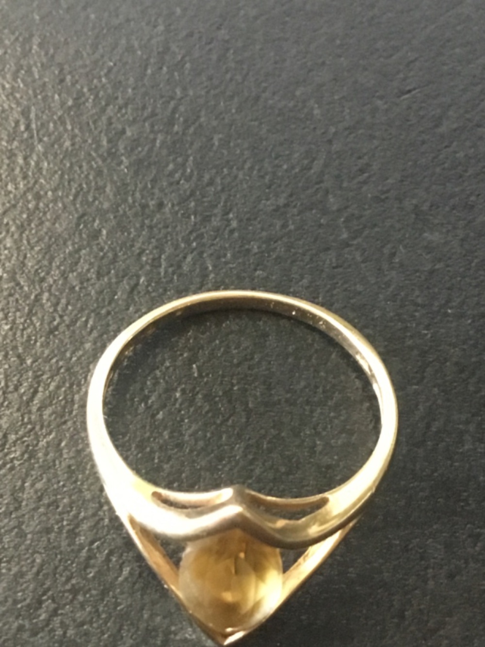 C&L 10k gold==Citrine gemstone ==8 1/2 sz==2.07 grams - Picture 9 of 12